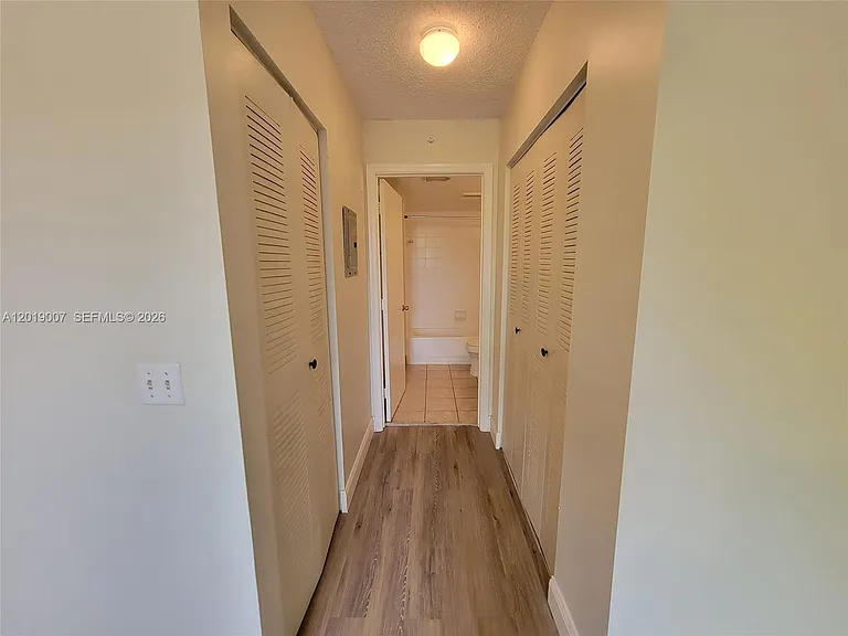4155 N Haverhill Rd #1415 — Photo 5