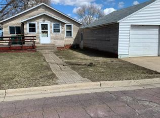 712 Alice St, Jackson, MN 56143