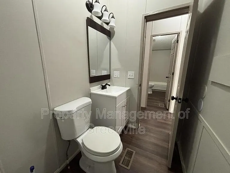 102 Tifton Ct — Photo 12