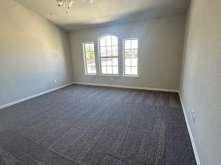 3104 Solana Cir #3104 — Photo 9