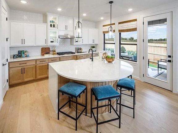 5th image of 1715 Seekat Dr