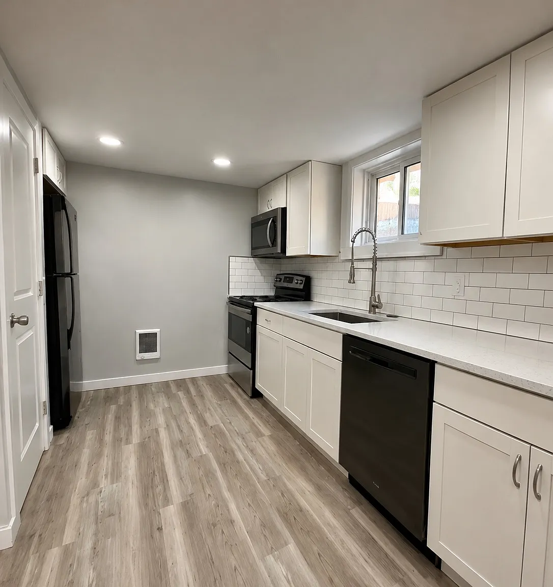1 bed, 700 sqft, $850 — Photo 1