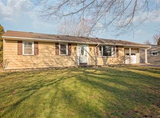 17 Larchbriar Dr, Rochester, NY 14616