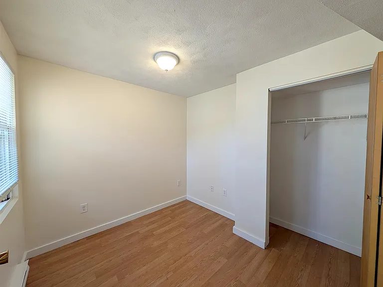 3 Holland St #4 — Photo 5