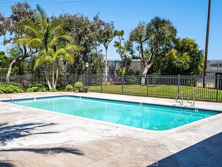19751 Oceanaire Cir — Photo 40
