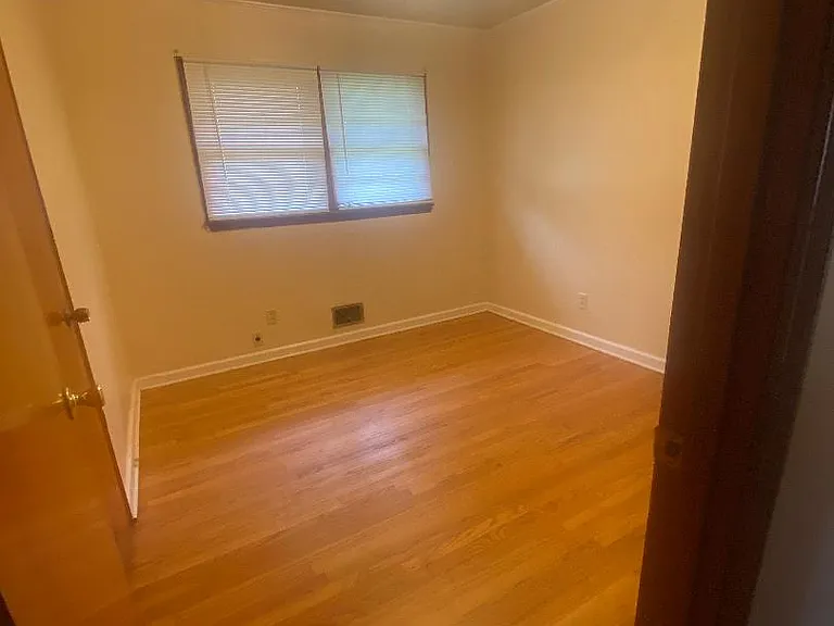 2997 Laney Ave — Photo 7