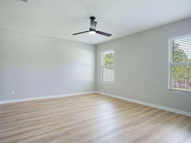 3909 SE Lee St — Photo 9