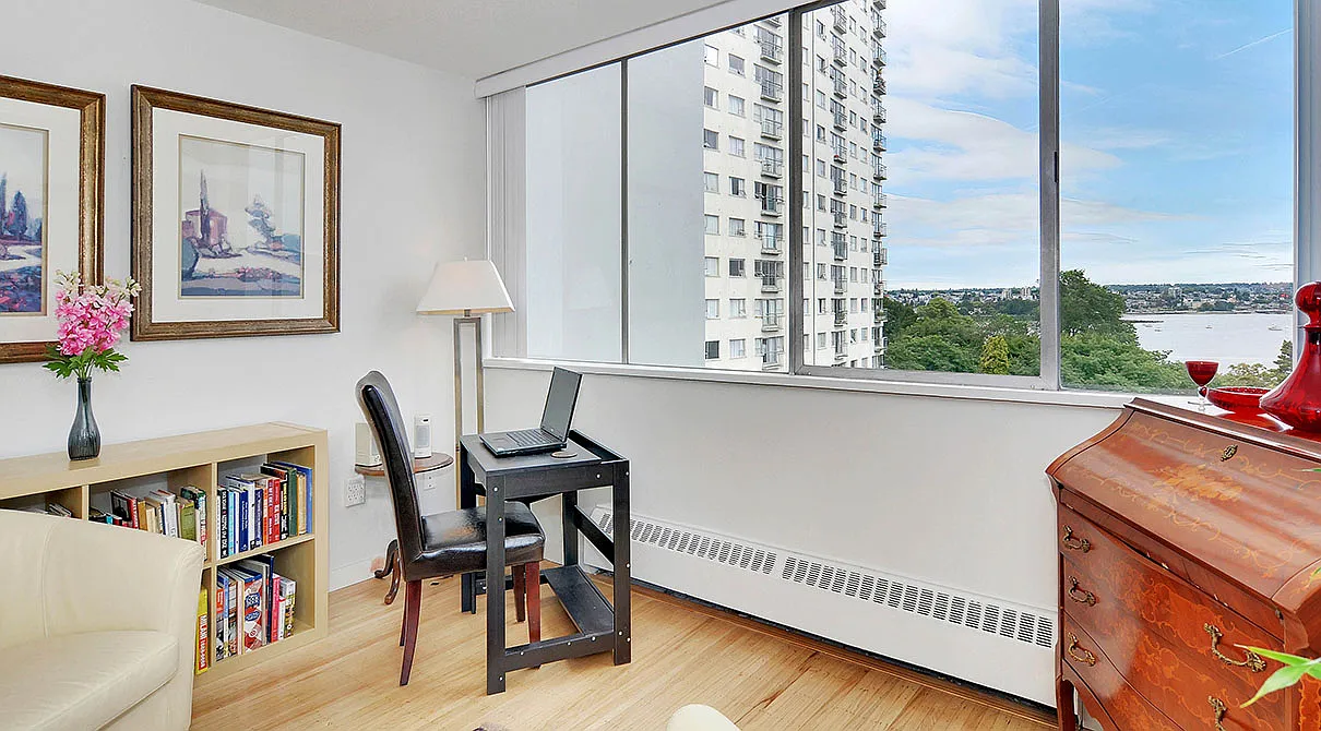 English Bay Tower — Photo 2