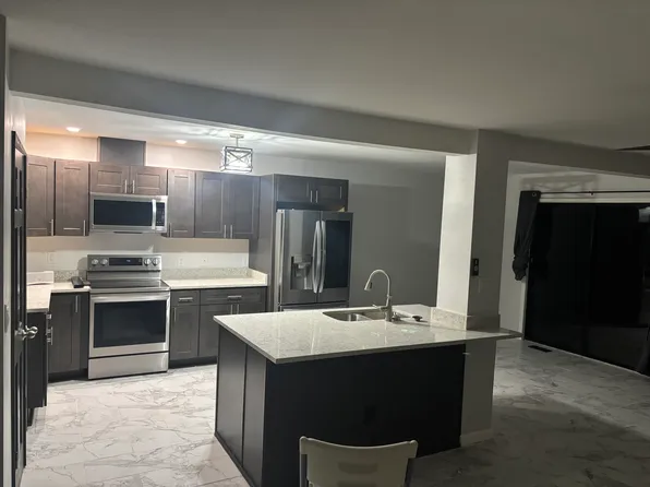 138 Lamplighter Cir, Winston Salem, NC 27104