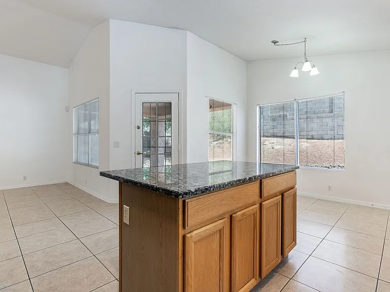 1520 E Villa Rita Dr — Photo 12