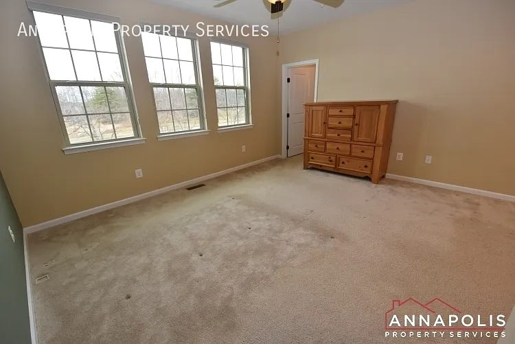 8040 Orchard Grove Rd — Photo 9