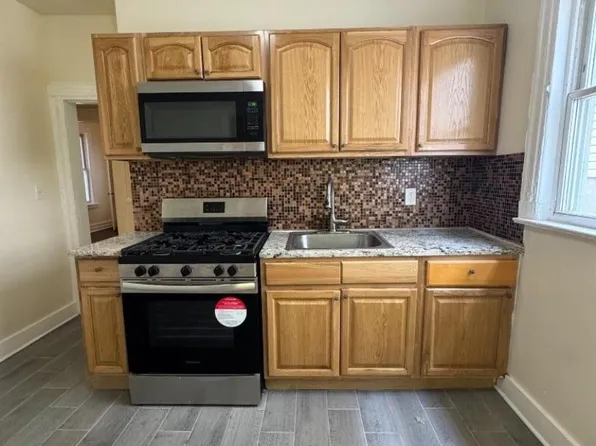 133 Seymour Ave #2, Newark, NJ 07108