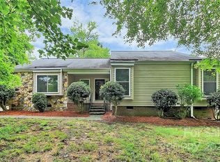 11307 Five Cedars Rd, Charlotte, NC 28226