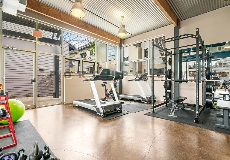 1661 La France St NE #228 — Photo 30