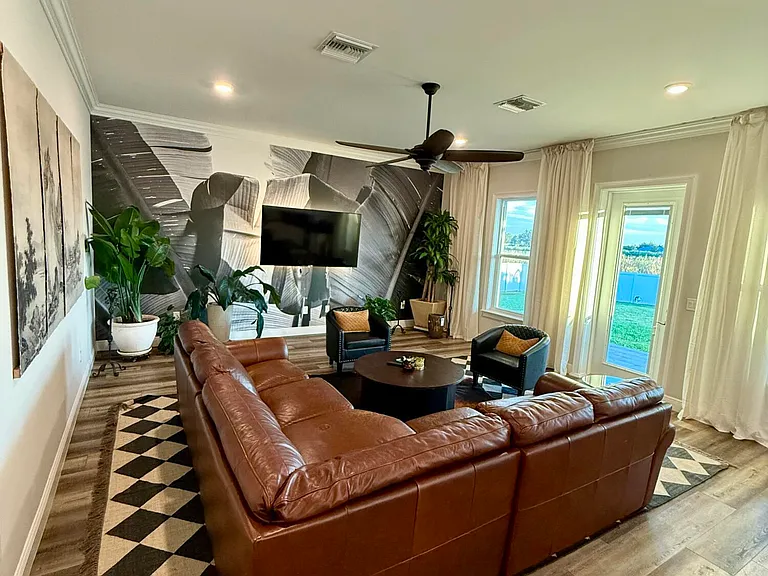 3533 Sky Valley Ln — Photo 9