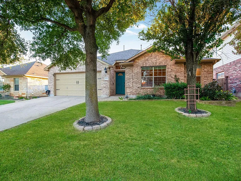 4494 Heritage Well Ln — Photo 3