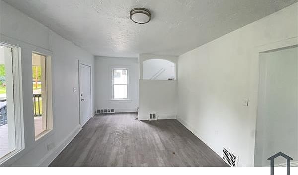 1st image of 4311 E 119th St