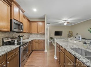 4648 Craigmoss Ln, Charlotte, NC