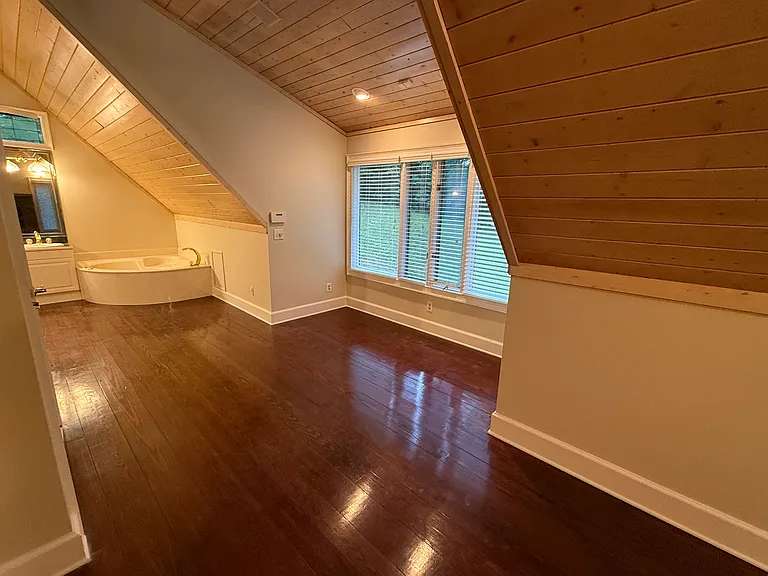 6975 Jones Mill Rd — Photo 16