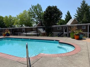 87-8585 SW Canyon Ln #88, Portland, OR 97225