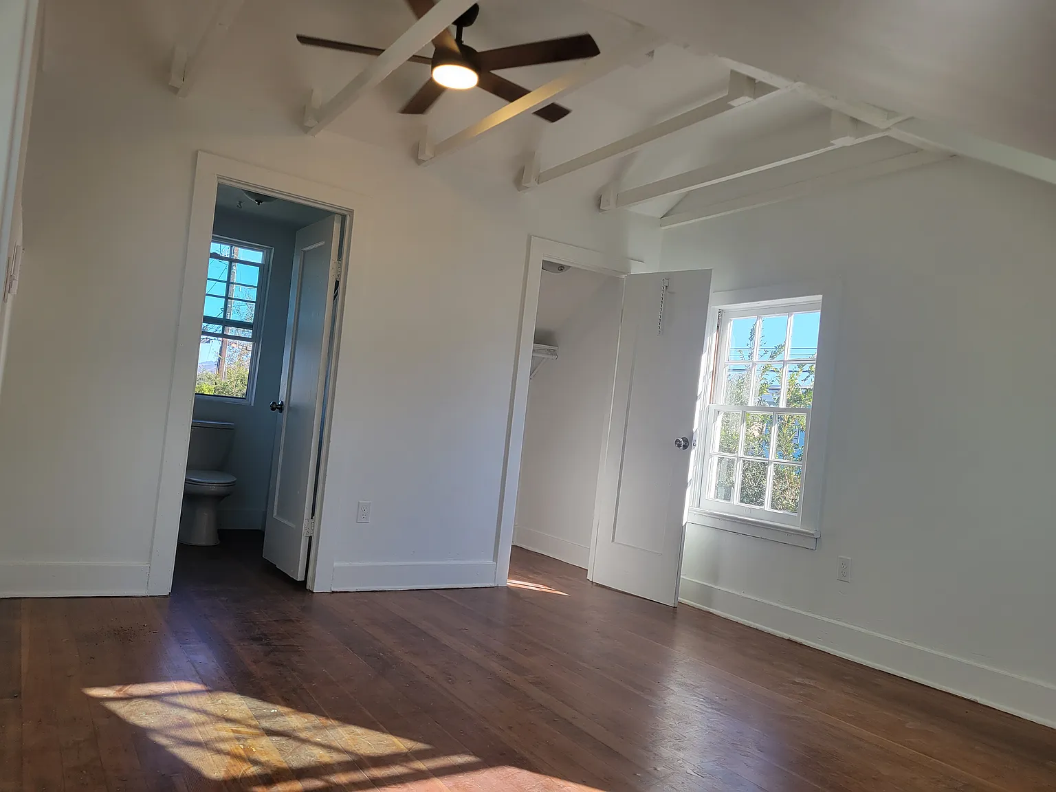 3 bed, $3,900 — Photo 2