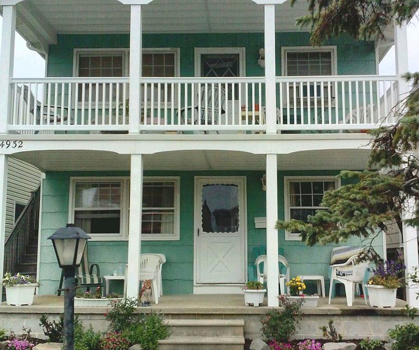 1st image of 4932-34 West Ave