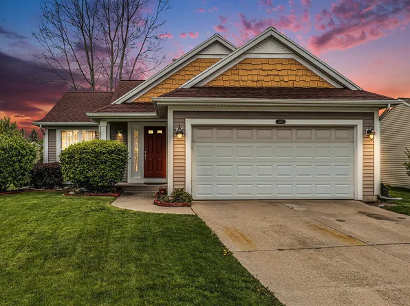 5767 E Grove Dr SE, Kentwood, MI 49512