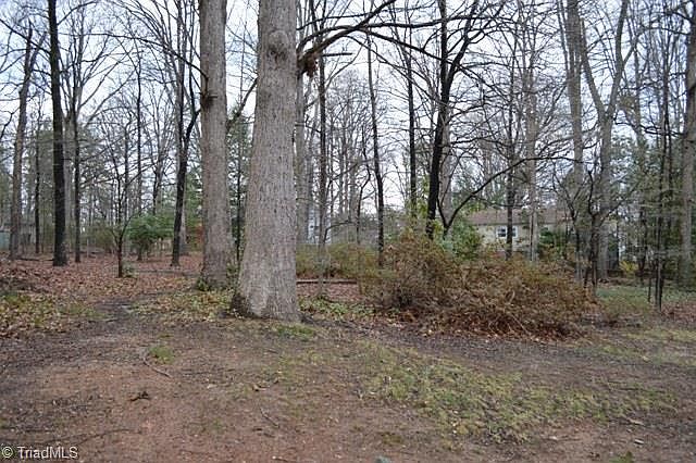 2nd image of 3706 Pershing Ct