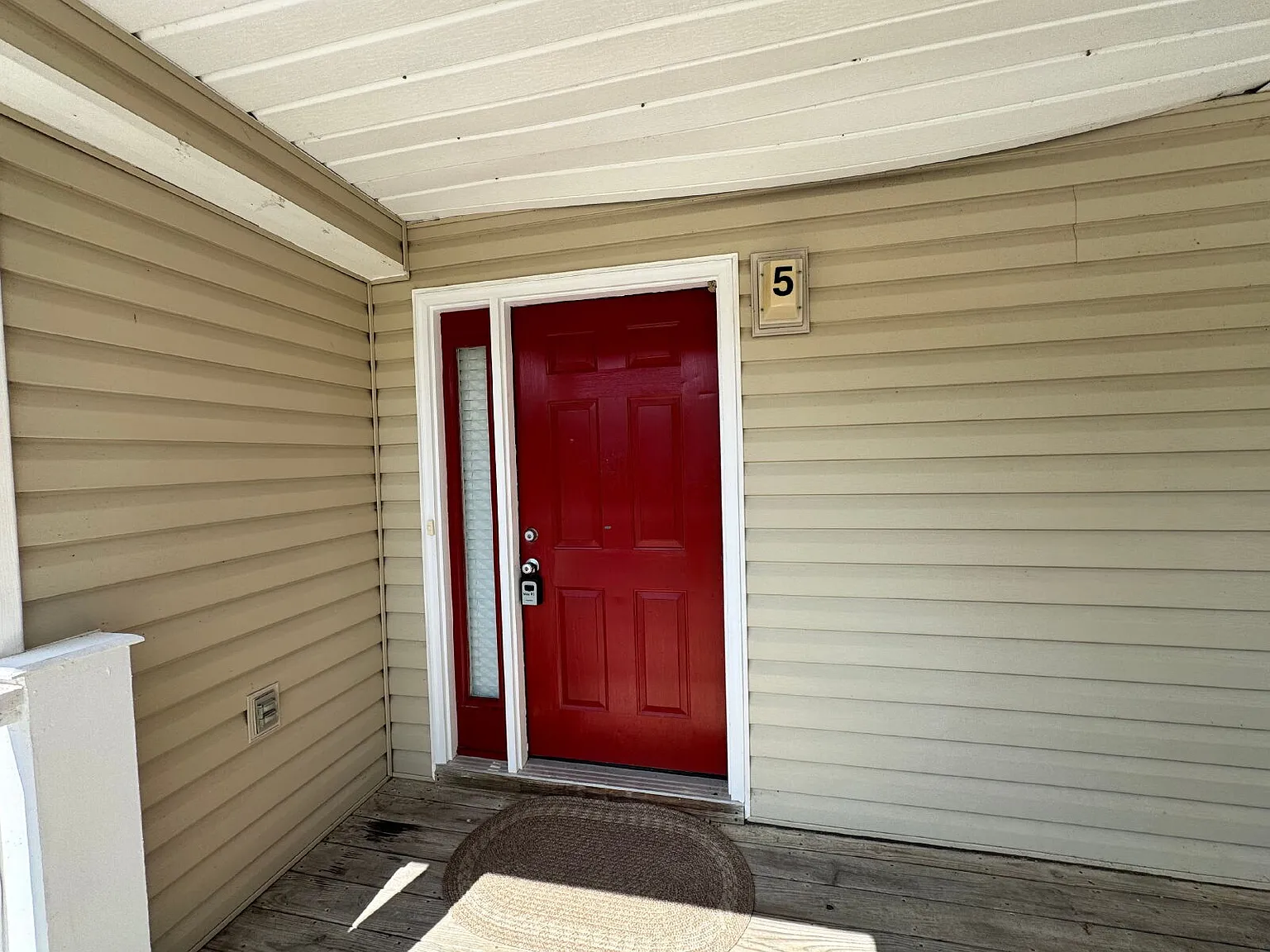 2 bed, 2.0 bath, 1235 sqft, $1,250 — Photo 2