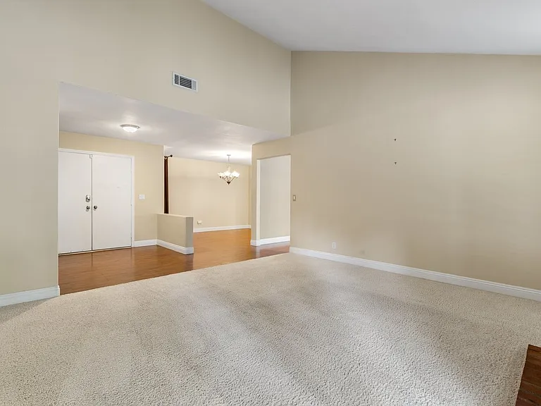 1517 Uppingham Dr — Photo 16
