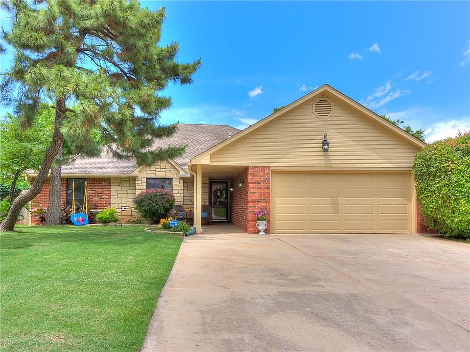 1st image of 11052 Folkstone Dr