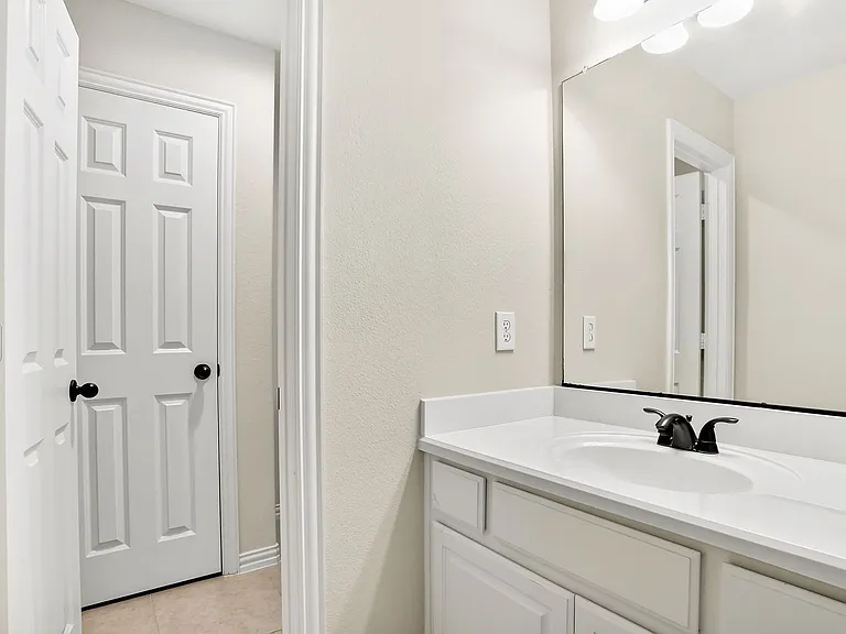 2346 Arezzo Ln — Photo 22