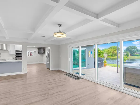 14624 Country Side Lane, Delray Beach, FL 33484