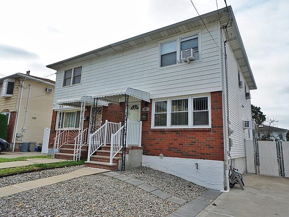3rd image of 82 Belfast Ave