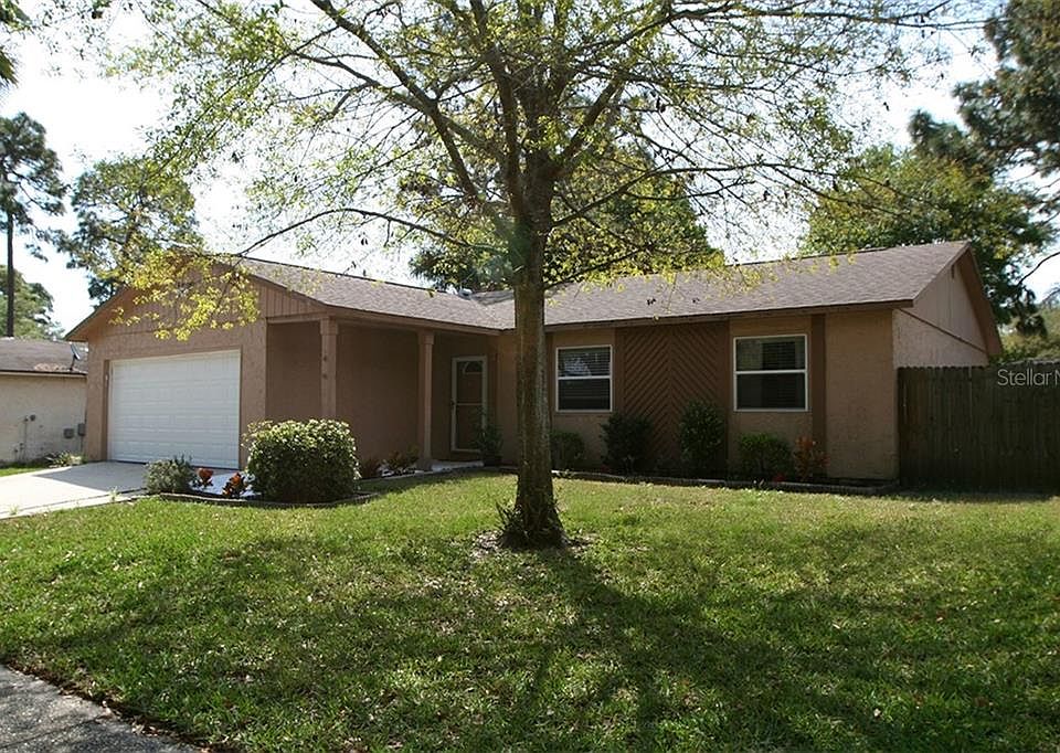 1st image of 104 Hillcrest Dr