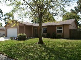 104 Hillcrest Dr, Safety Harbor, FL 34695