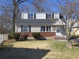 6 Kenneth Ave, Parlin, NJ 08859