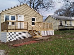 1302 S 12th St, Pekin, IL