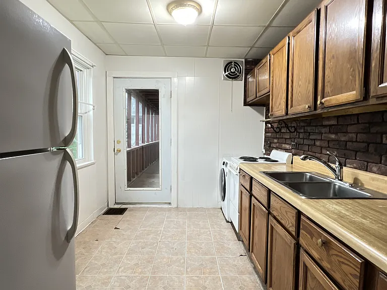 2030 Chaney Rd #1 — Photo 11