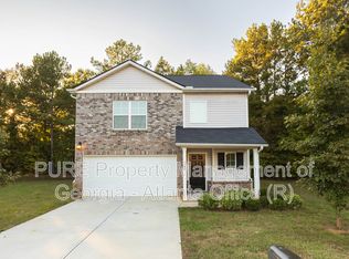 1142 Oak Hollow Ln, Hampton, GA 30228
