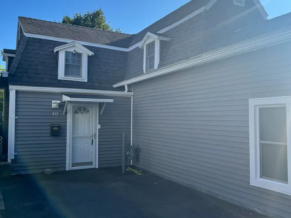 40 West Street, New London, CT 06320