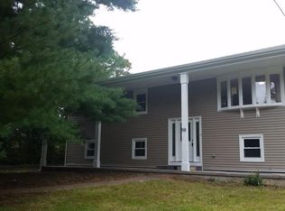518 Ledge Rd, Seekonk, MA 02771