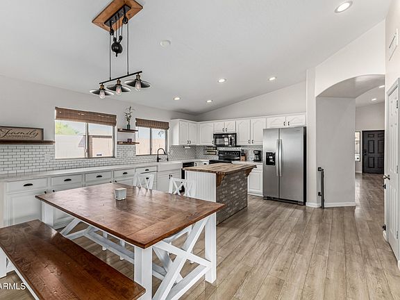 3rd image of 8308 W BERRIDGE Lane