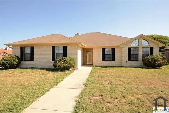 4 bed, 1813 sqft, $1,795 — Photo 2