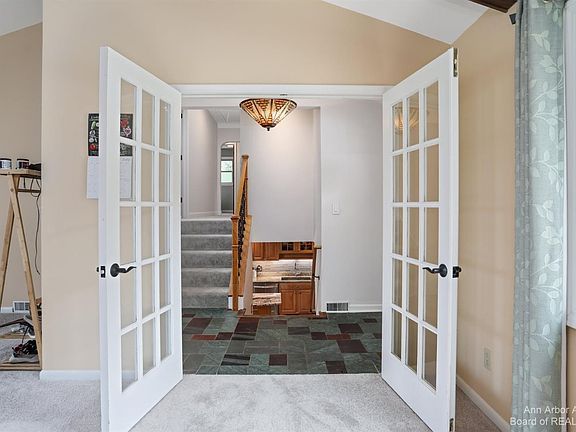 4th image of 3390 Pineridge Ln