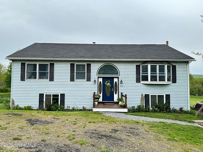 2nd image of 268 Pleasant Valley Road