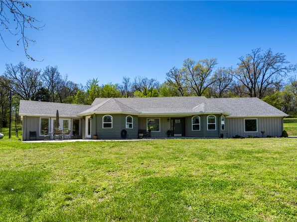 23001 Honey Creek Rd, Sulphur Springs, AR 72768