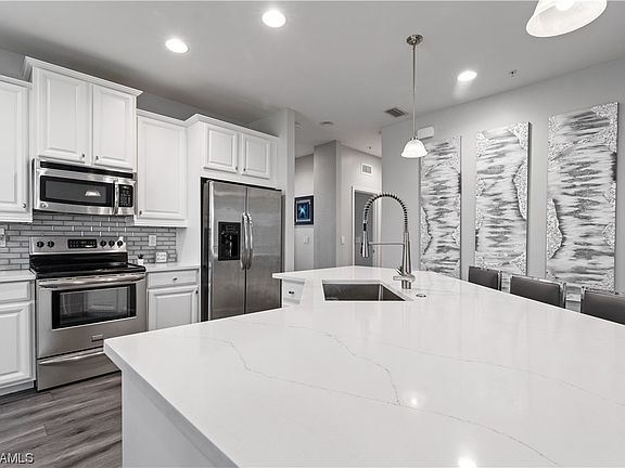 4th image of 8531 Oakshade Cir Unit 202