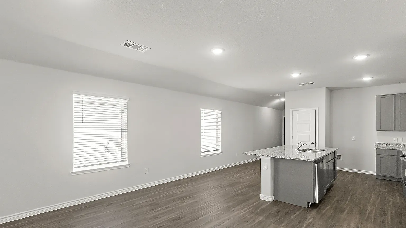 3 bed, 1412 sqft, $2,250 — Photo 4