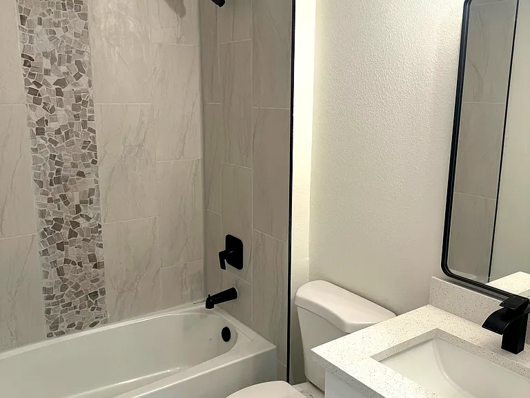 11138 Pendleton Ave — Photo 14